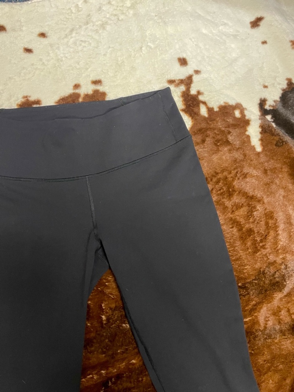 Patagonia Women’s Centered Black Crop Leggings size Medium; EUC - Picture 5 of 11